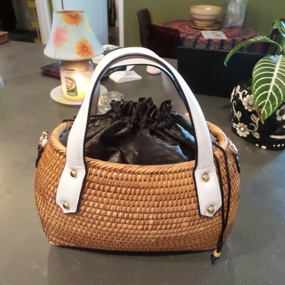 Pulicati Handmade Bag Cane Rattan Basket Cinch-up Handbag - Picture 6 of 7